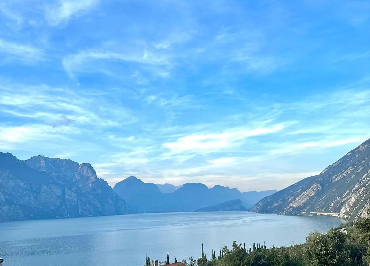 Appartamento Riflessi D'Acqua Navene