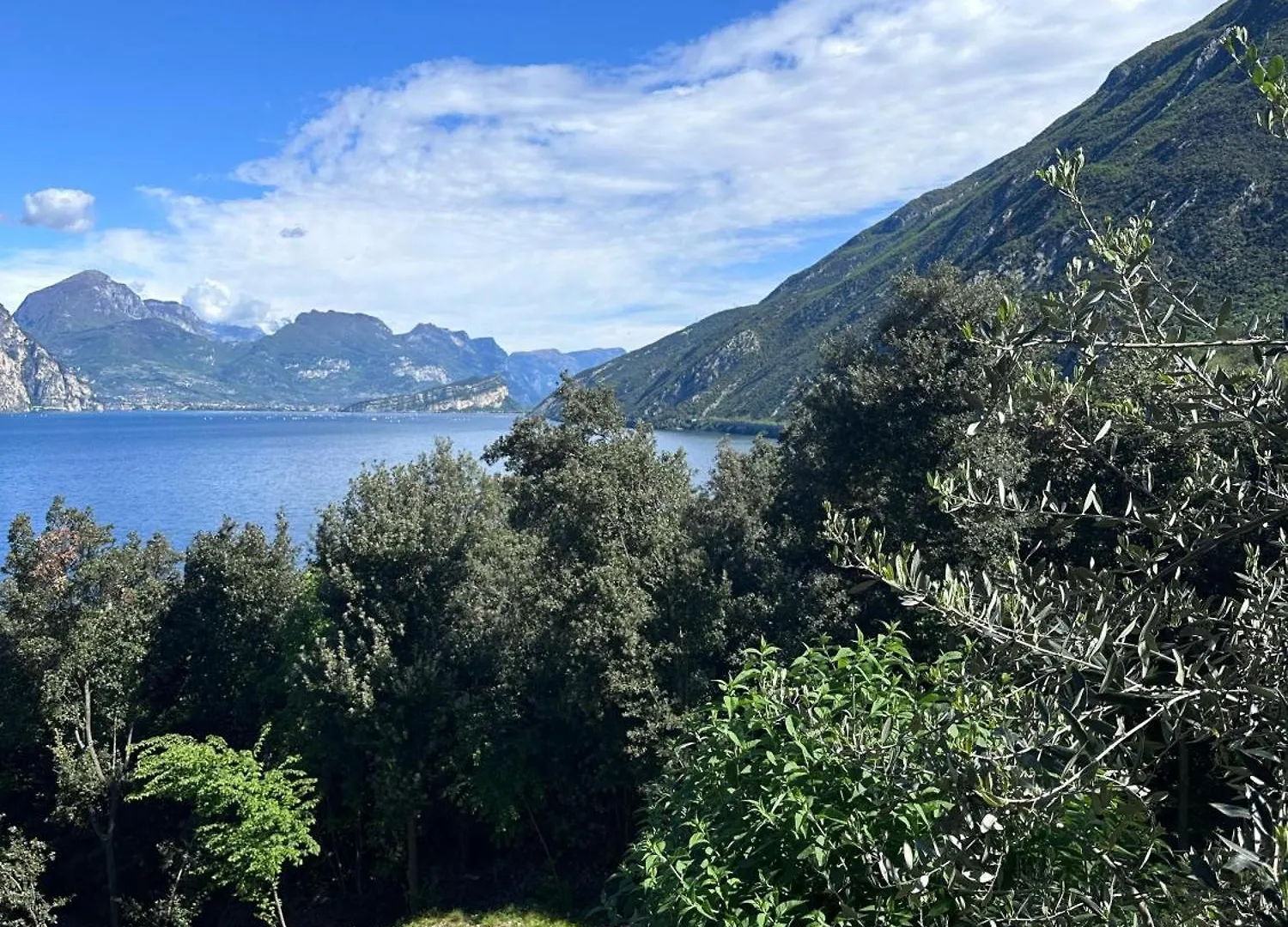Appartamento Riflessi D'Acqua Navene