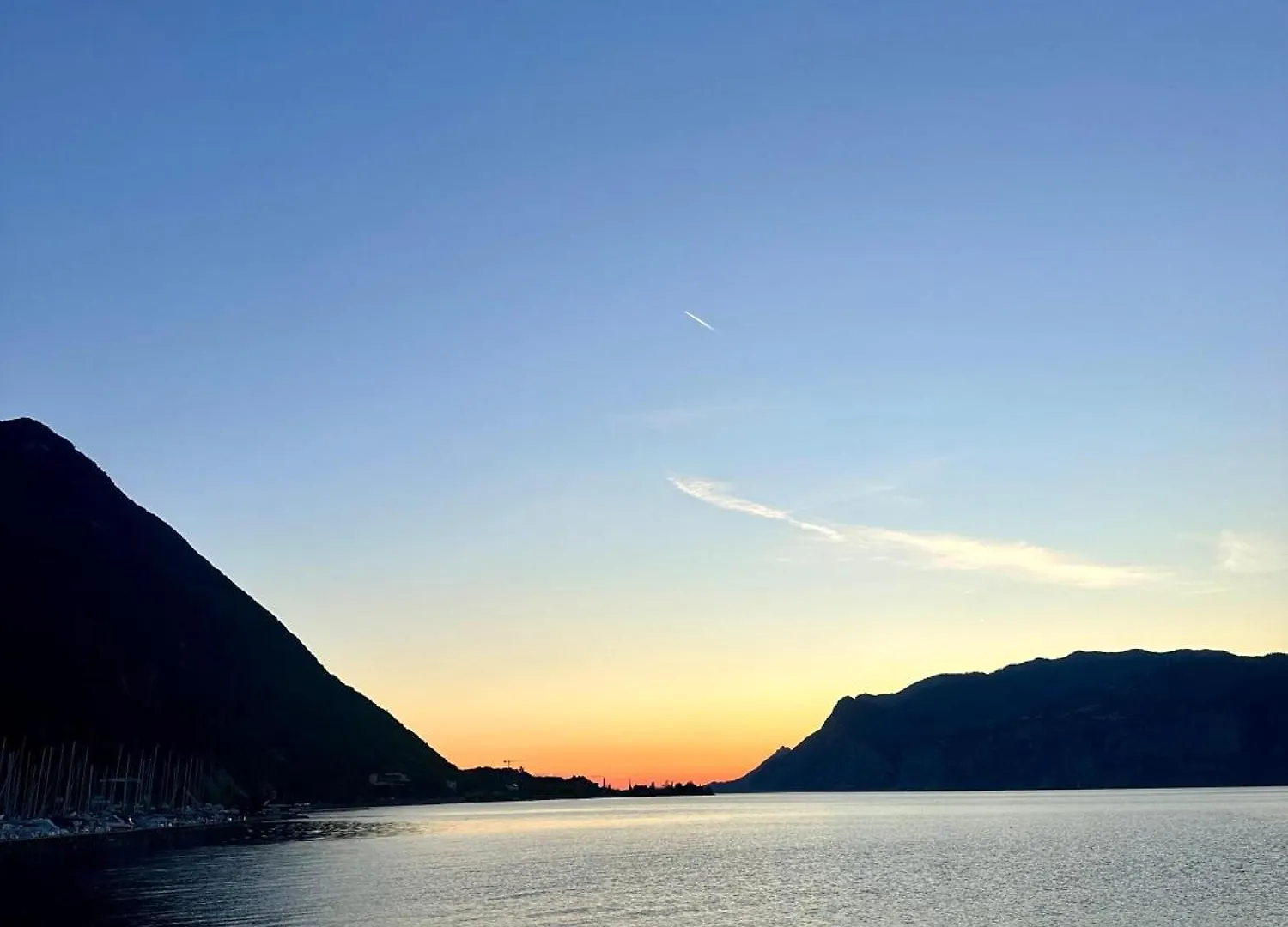 Apartamento Appartamento Riflessi D'Acqua Navene